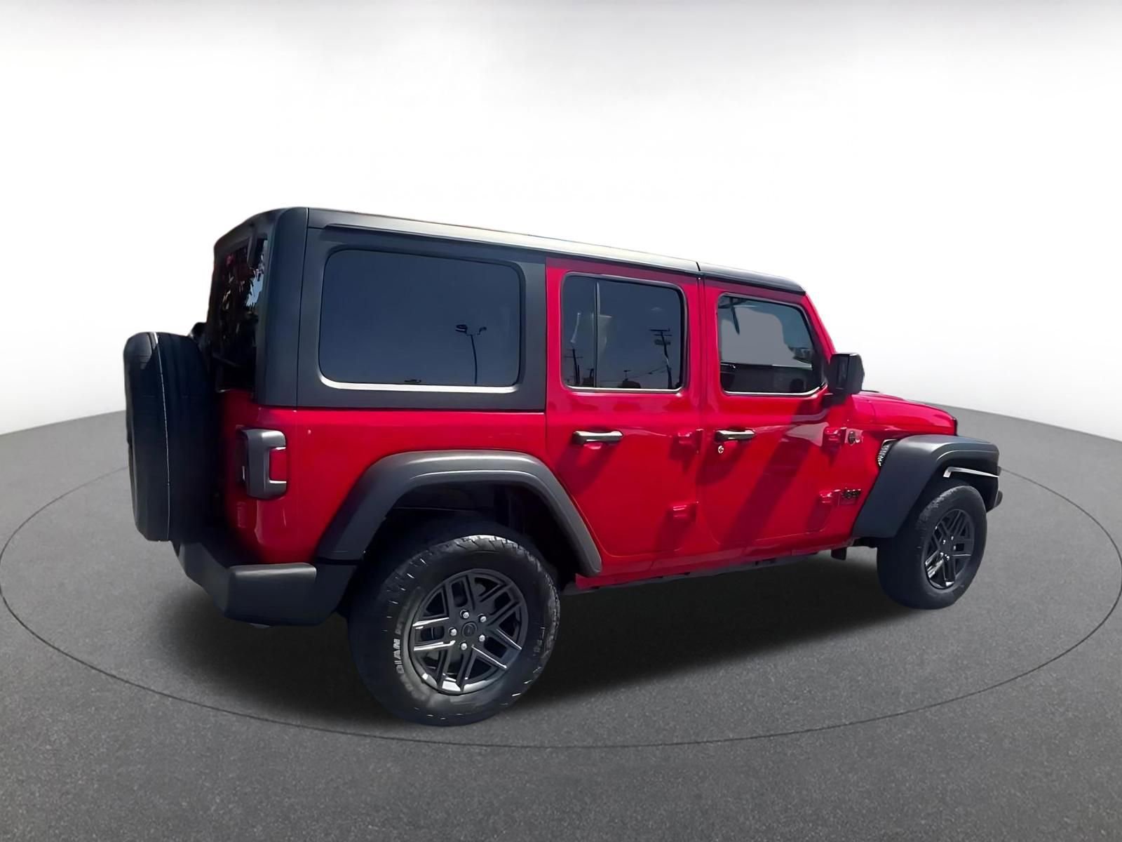 Used 2025 Jeep Wrangler Sport S image 12