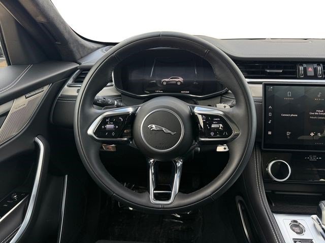 Used 2026 Jaguar F-PACE R-Dynamic S AWD/4WD image 13