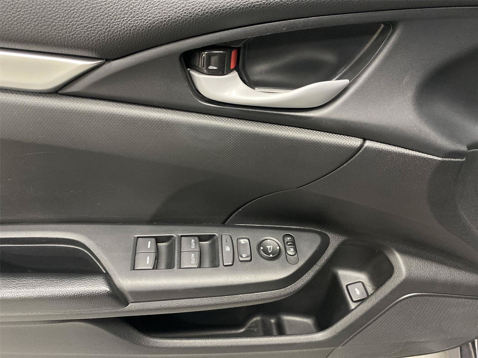 Used 2020 Honda Civic Sport image 19