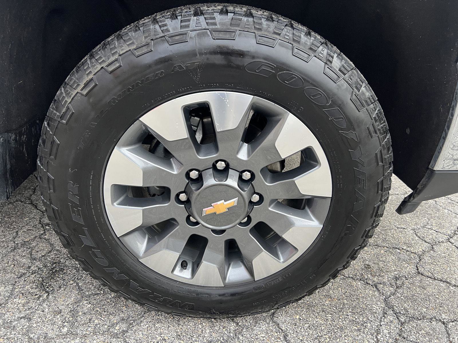 Used 2024 Chevrolet Silverado 2500 LT w/ All Star Edition AWD/4WD image 11