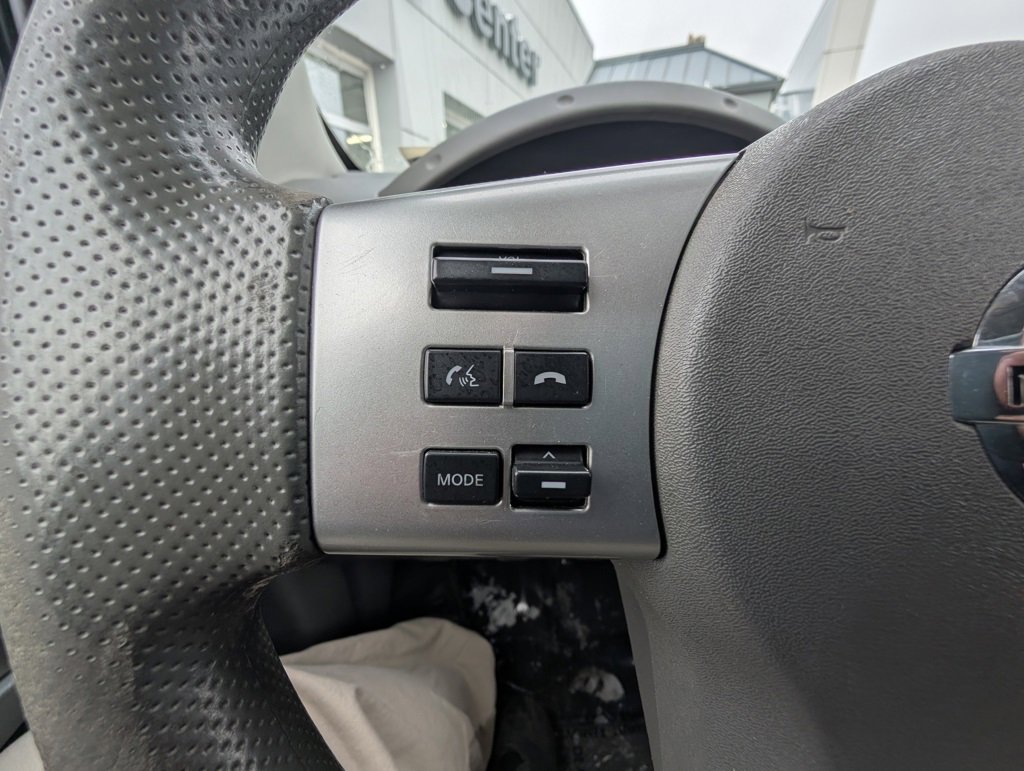Used 2021 Nissan Frontier SV w/ Midnight Edition Floor Mats image 22