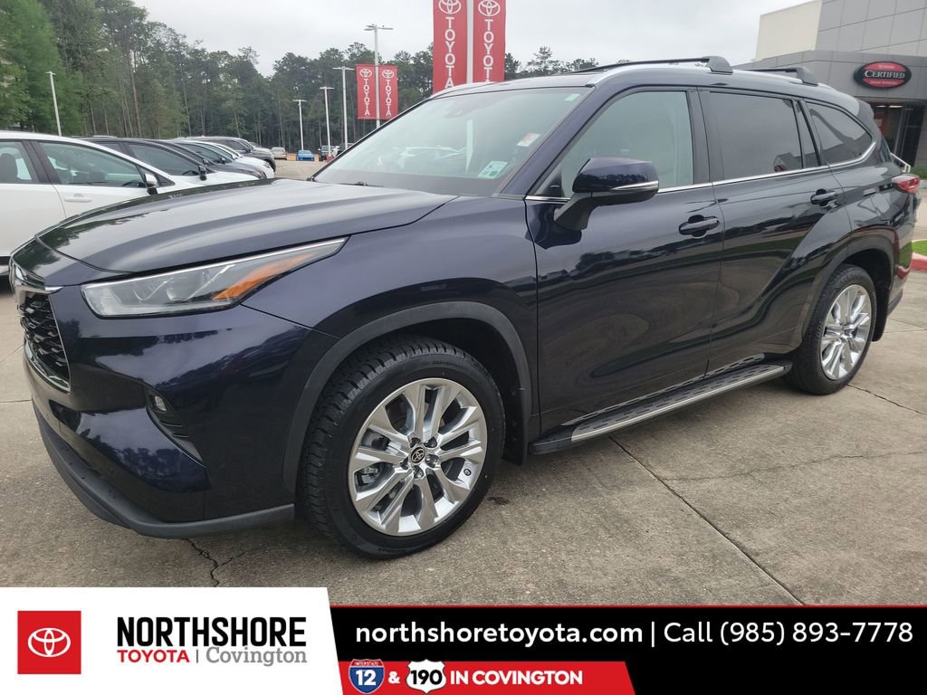 Used 2023 Toyota Highlander Limited FWD image 1