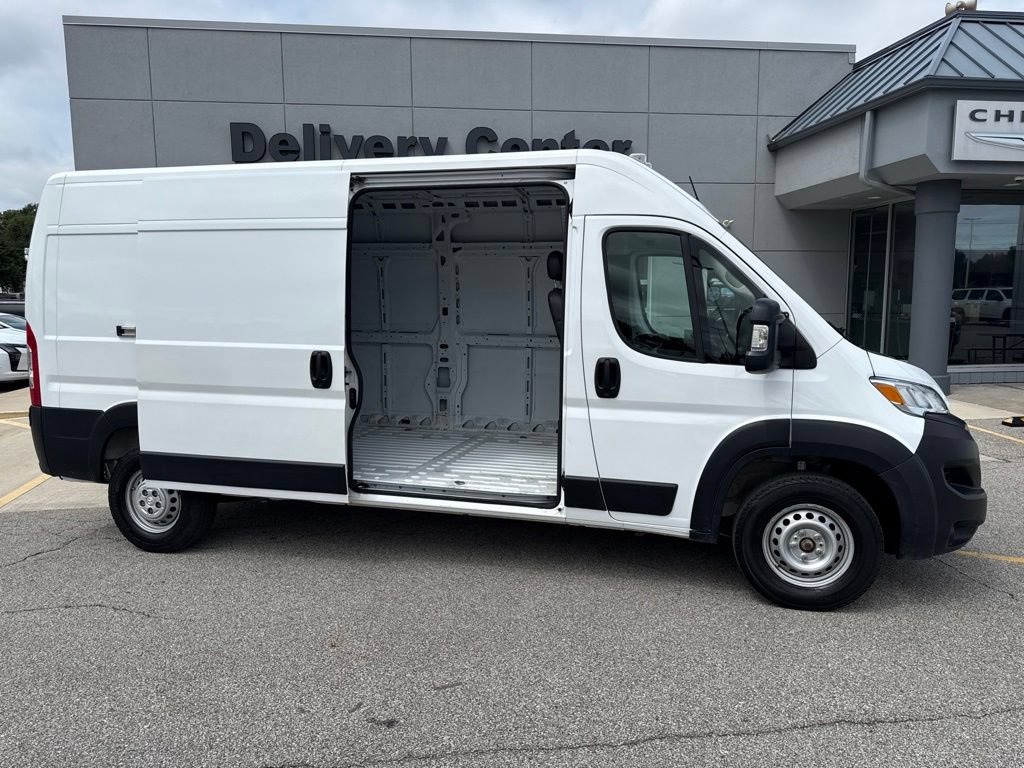 Used 2025 RAM ProMaster 2500 w/ Convenience Group FWD image 20