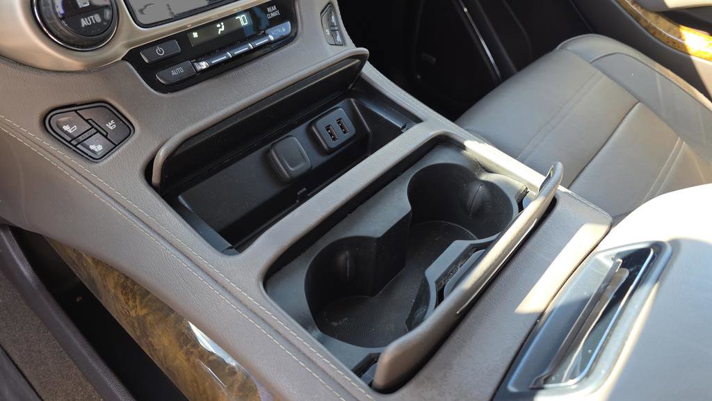 Used 2016 GMC Yukon XL Denali w/ Open Road Package image 31