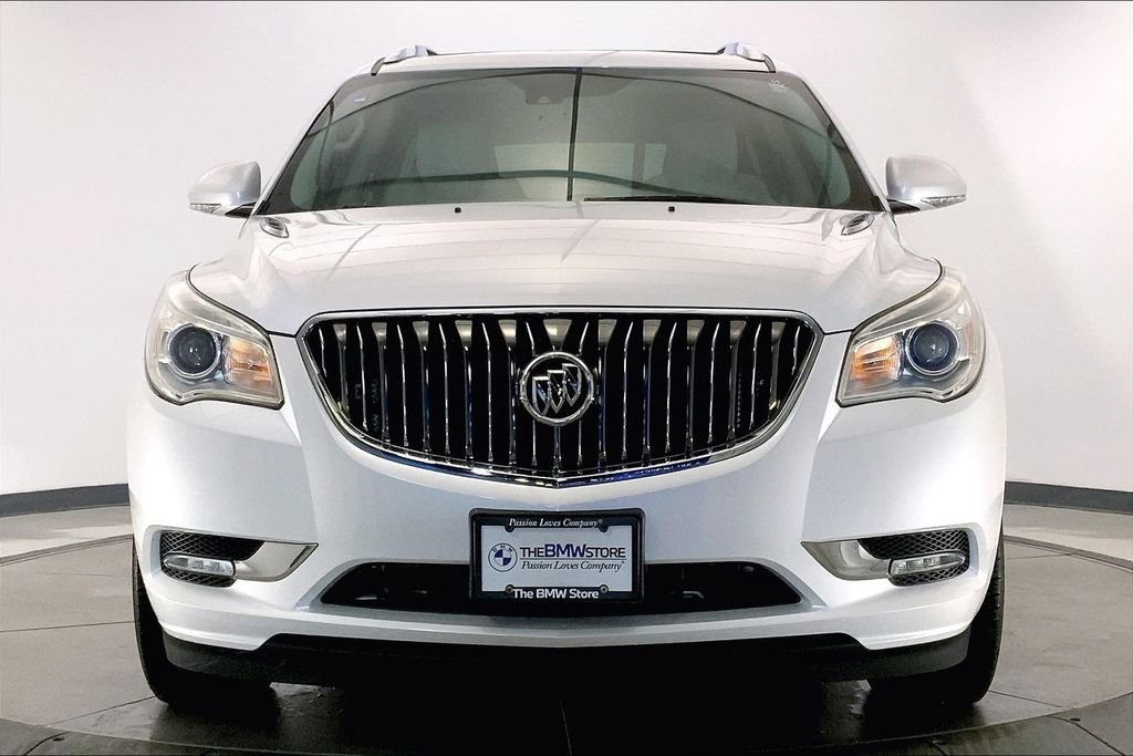 Used 2016 Buick Enclave Leather FWD image 2