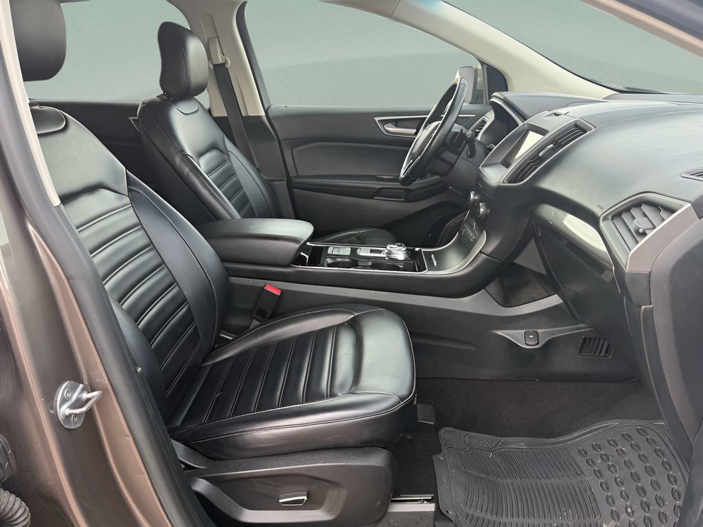 Used 2019 Ford Edge SEL w/ Equipment Group 201A image 16