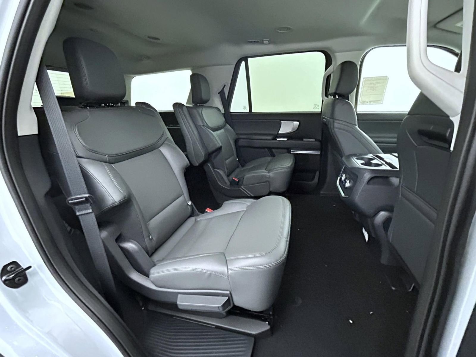 New 2026 Ford Expedition Active image 18