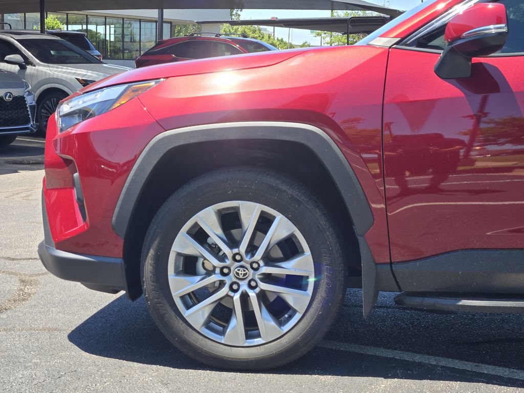 Used 2024 Toyota RAV4 XLE Premium FWD image 8
