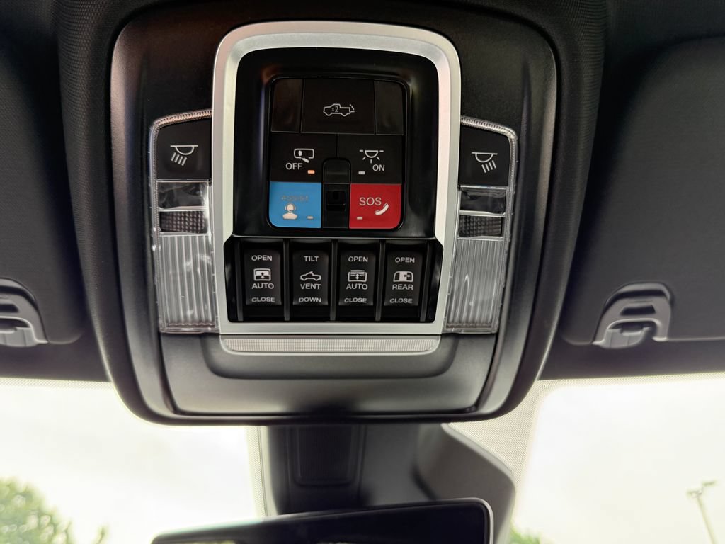New 2026 RAM 1500 Laramie w/ Night Edition AWD/4WD image 32