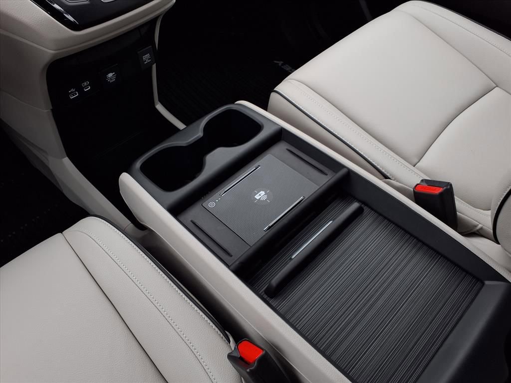 New 2026 Honda Odyssey Touring image 18