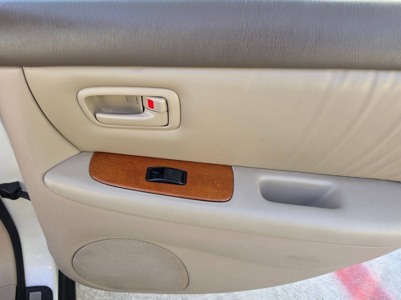 Used 2000 Lexus ES 330 FWD image 26