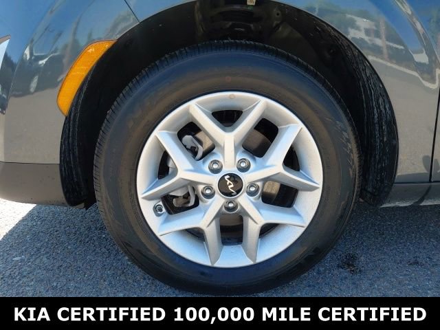 Certified 2025 Kia Soul LX w/ LX Technology Package image 10