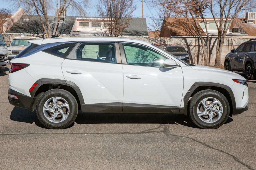 Used 2023 Hyundai Tucson SE image 4
