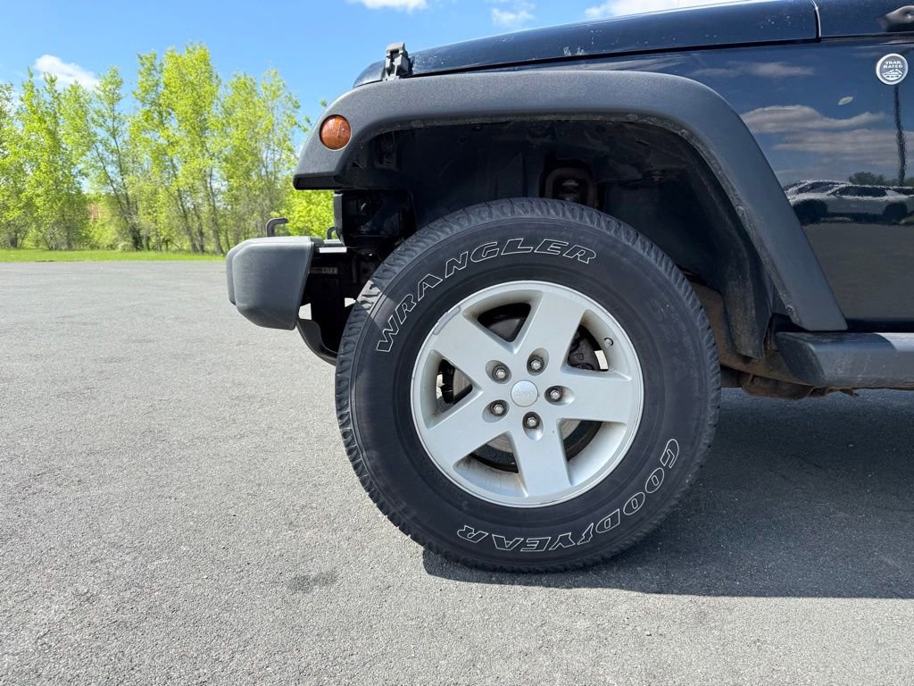 Used 2009 Jeep Wrangler Unlimited X AWD/4WD image 29