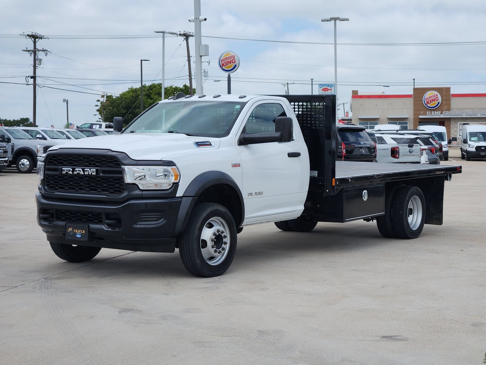 Used 2021 RAM 4500 Tradesman RWD image 2