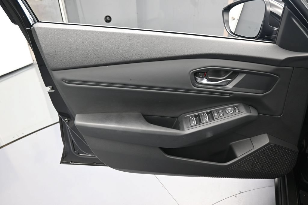 Used 2025 Honda Accord SE image 13