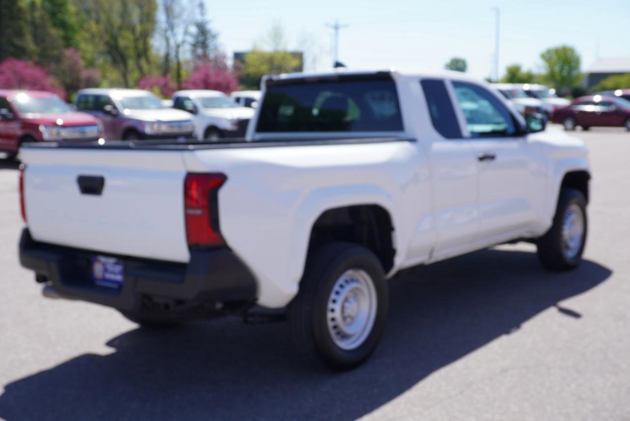 Used 2024 Toyota Tacoma SR RWD image 5