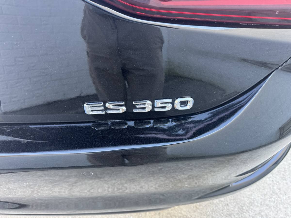 Used 2023 Lexus ES 350 w/ Premium Package FWD image 23