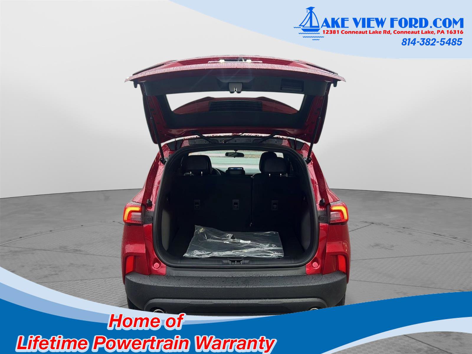 New 2026 Ford Escape ST-Line w/ Cold Weather Package image 7