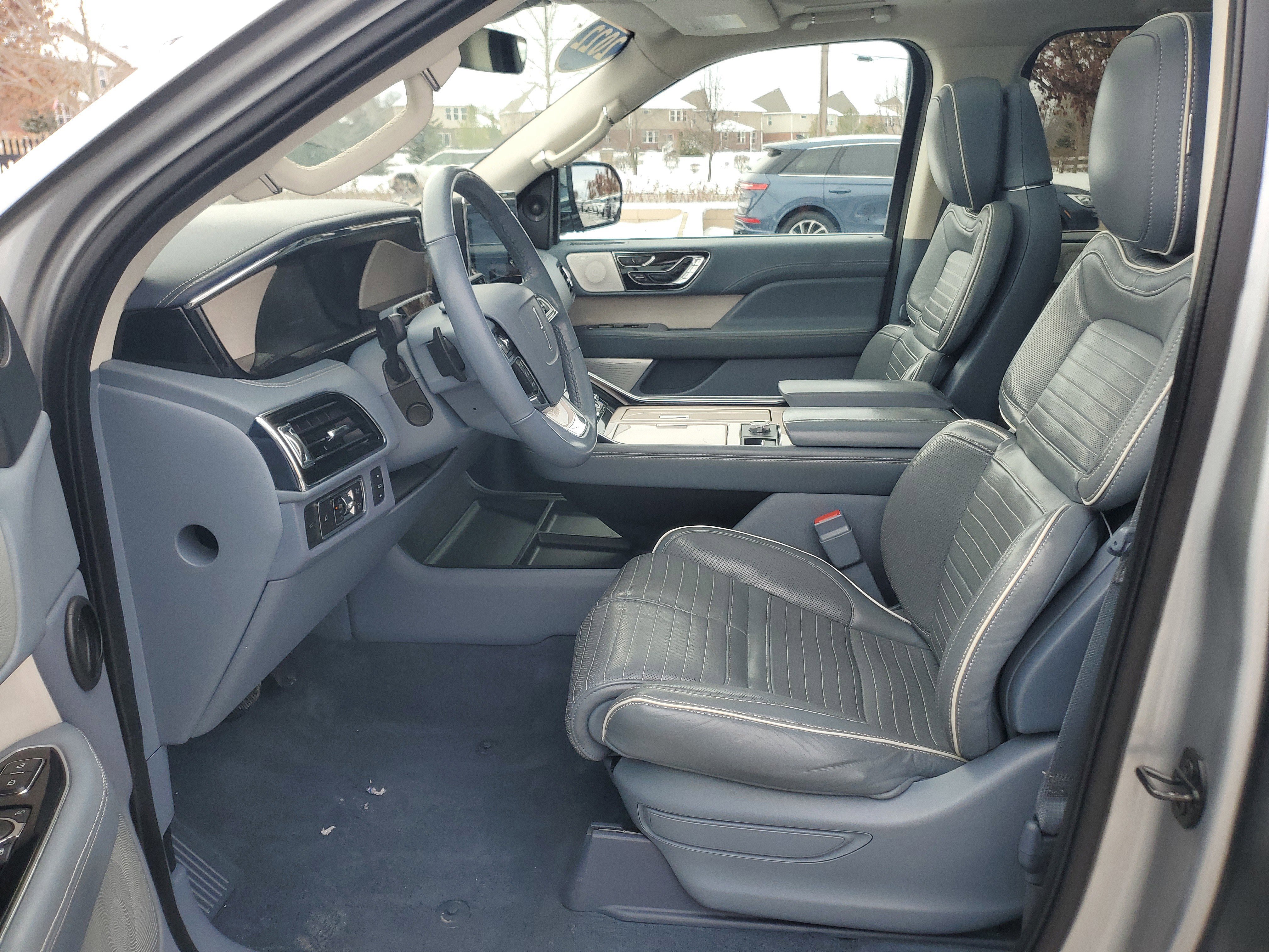 Certified 2022 Lincoln Navigator Black Label image 12