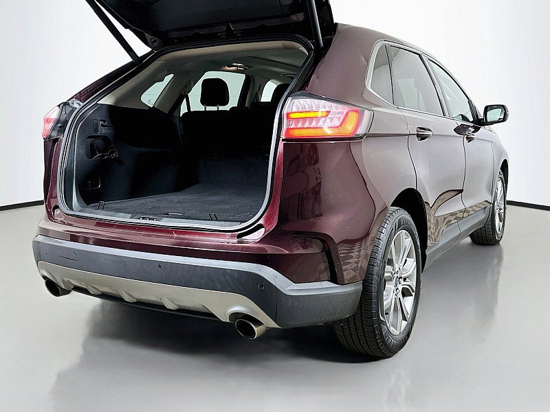 Used 2019 Ford Edge Titanium w/ Cold Weather Package AWD/4WD image 26