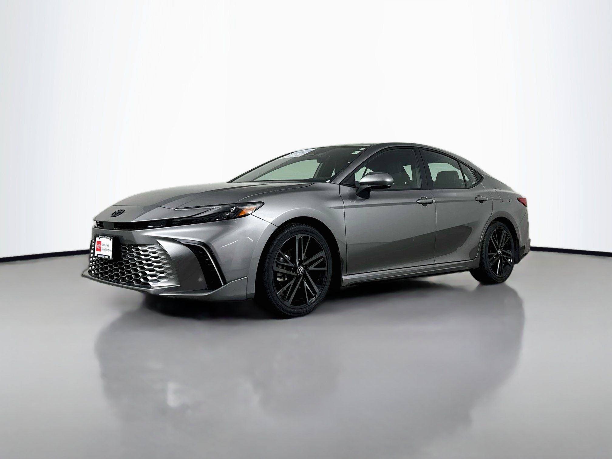 Certified 2025 Toyota Camry XSE FWD image 3
