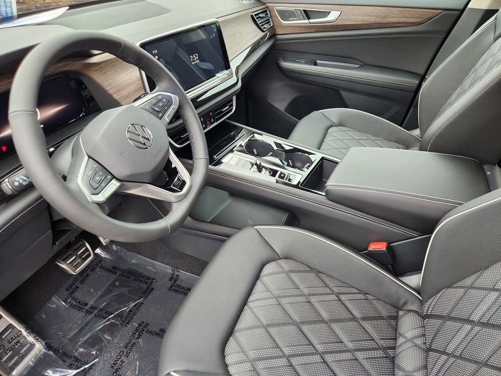 New 2025 Volkswagen Atlas SEL Premium R-Line image 6