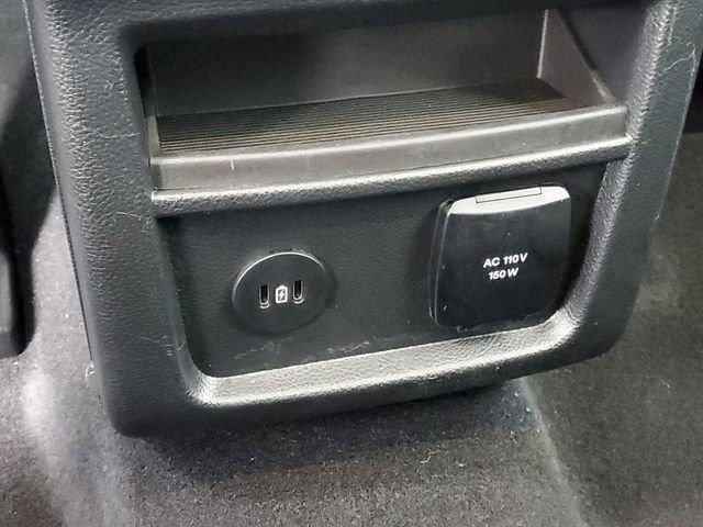 Used 2024 Ford Edge SEL w/ Sport Appearance Package image 30