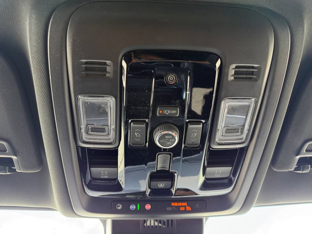 New 2026 Chevrolet Suburban Z71 w/ Z71 Off-Road Package AWD/4WD image 19