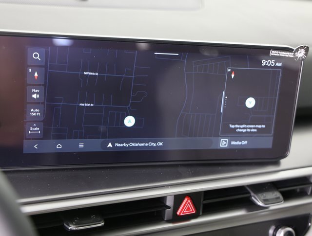 Certified 2025 Kia Sorento S w/ Panoramic Sunroof Package image 19