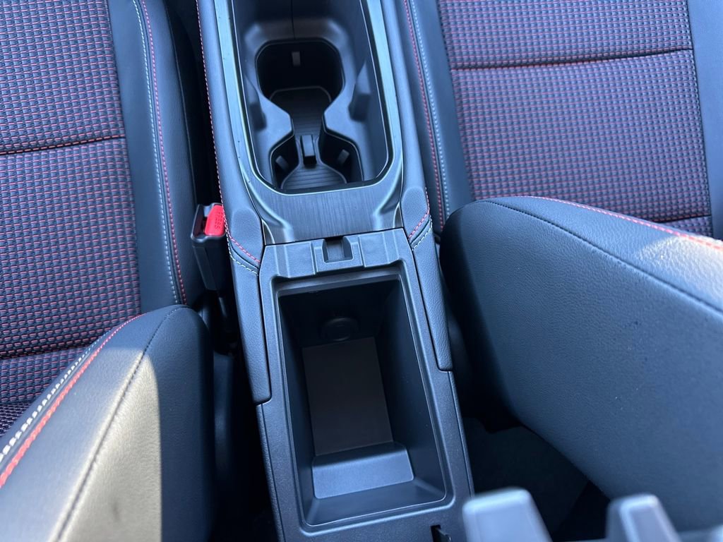 New 2026 Nissan Kicks SR w/ Illumination Package image 28