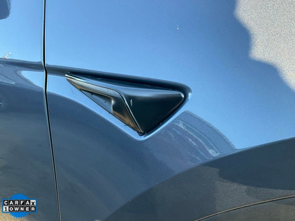 Used 2023 Tesla Model Y Long Range image 90