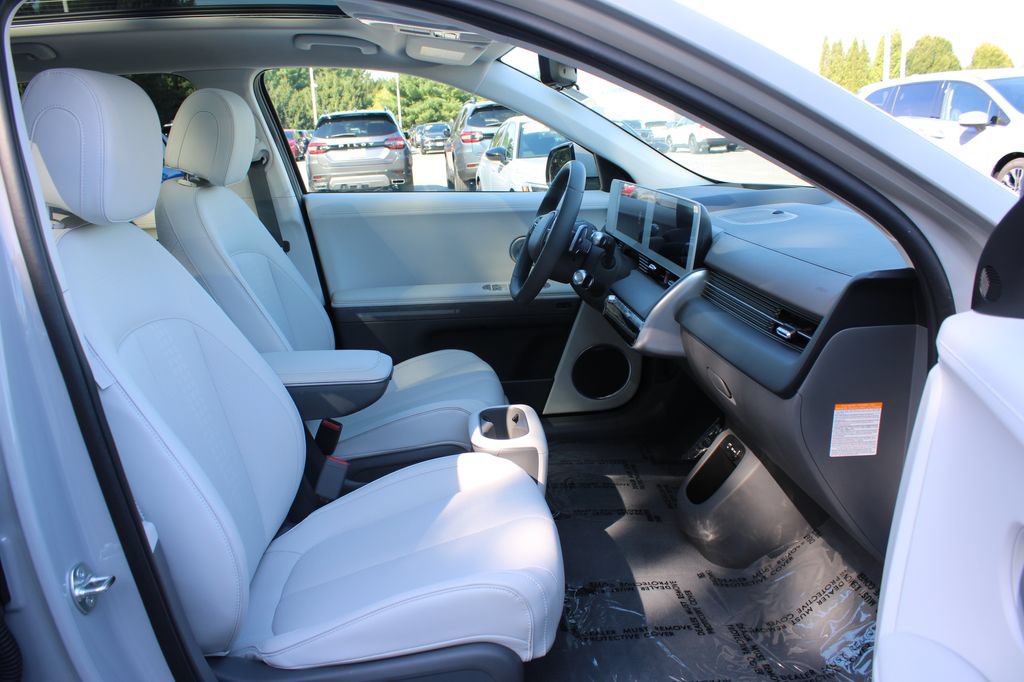 Used 2024 Hyundai Ioniq 5 Limited AWD/4WD image 12