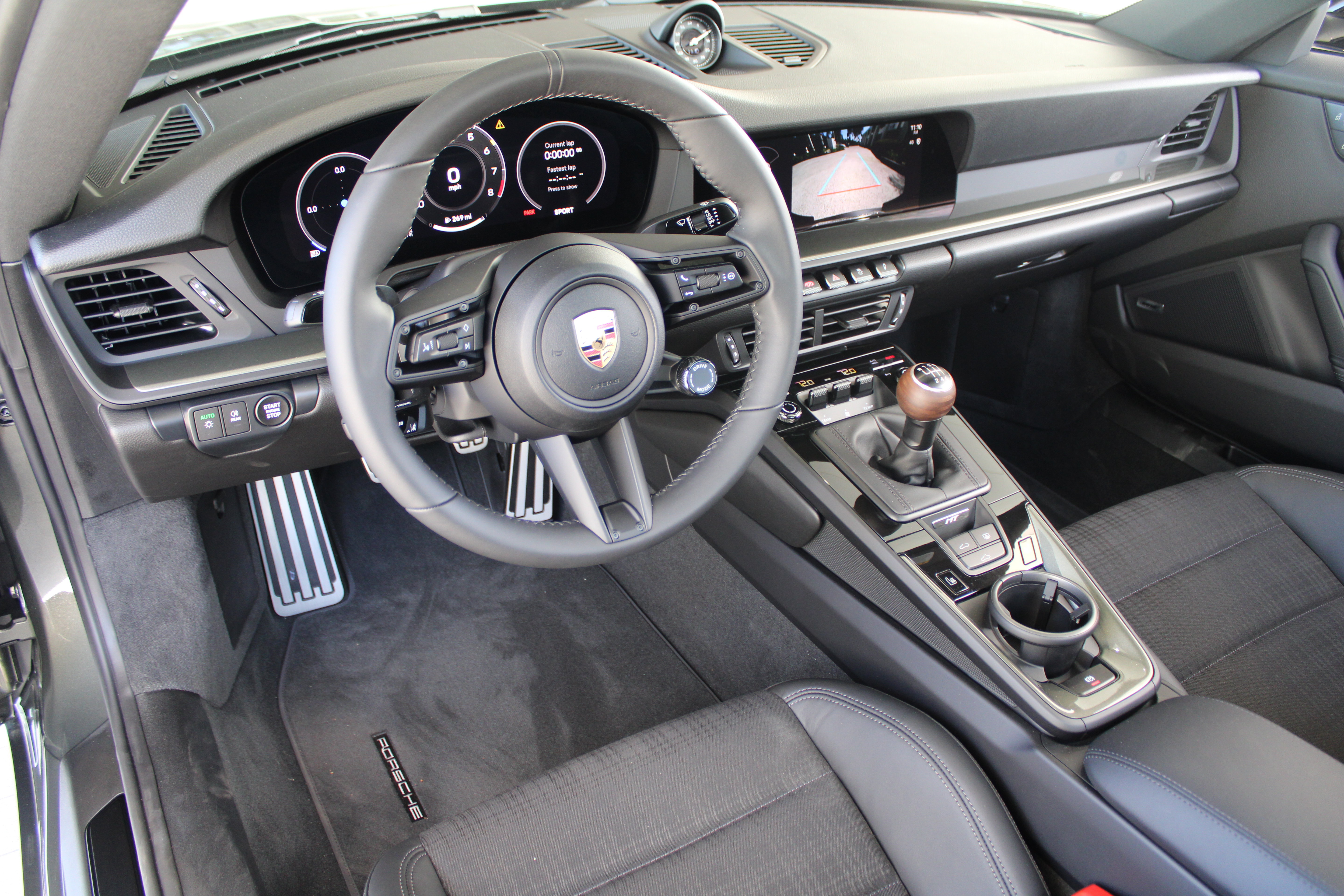 New 2026 Porsche 911 Carrera T RWD image 4