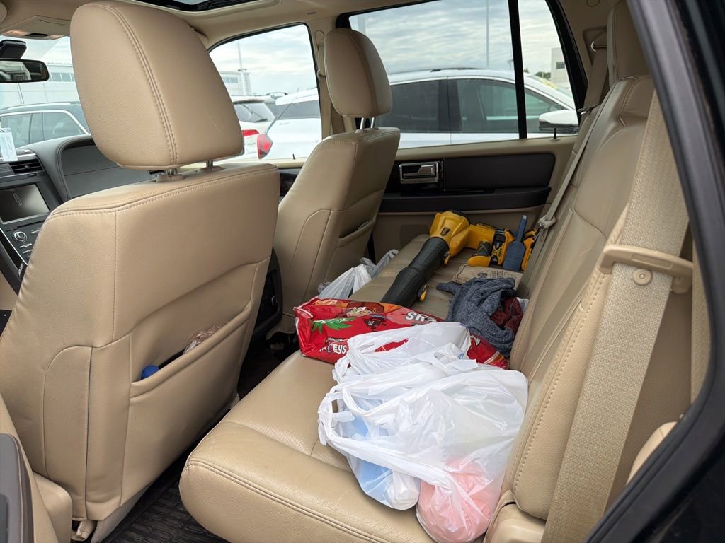Used 2015 Lincoln Navigator 4WD w/ Equipment Group 101A Reserve image 8