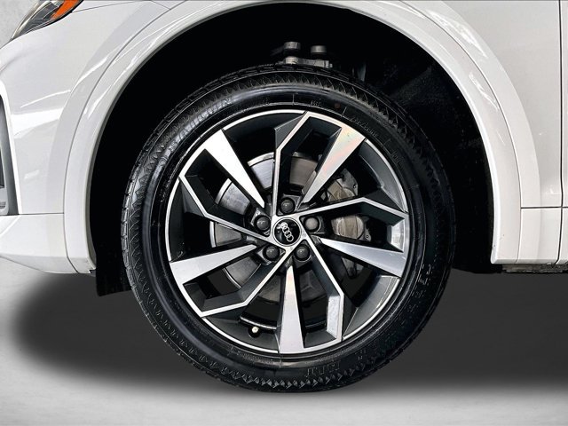 Used 2021 Audi Q5 2.0T Premium w/ Convenience Package AWD/4WD image 10