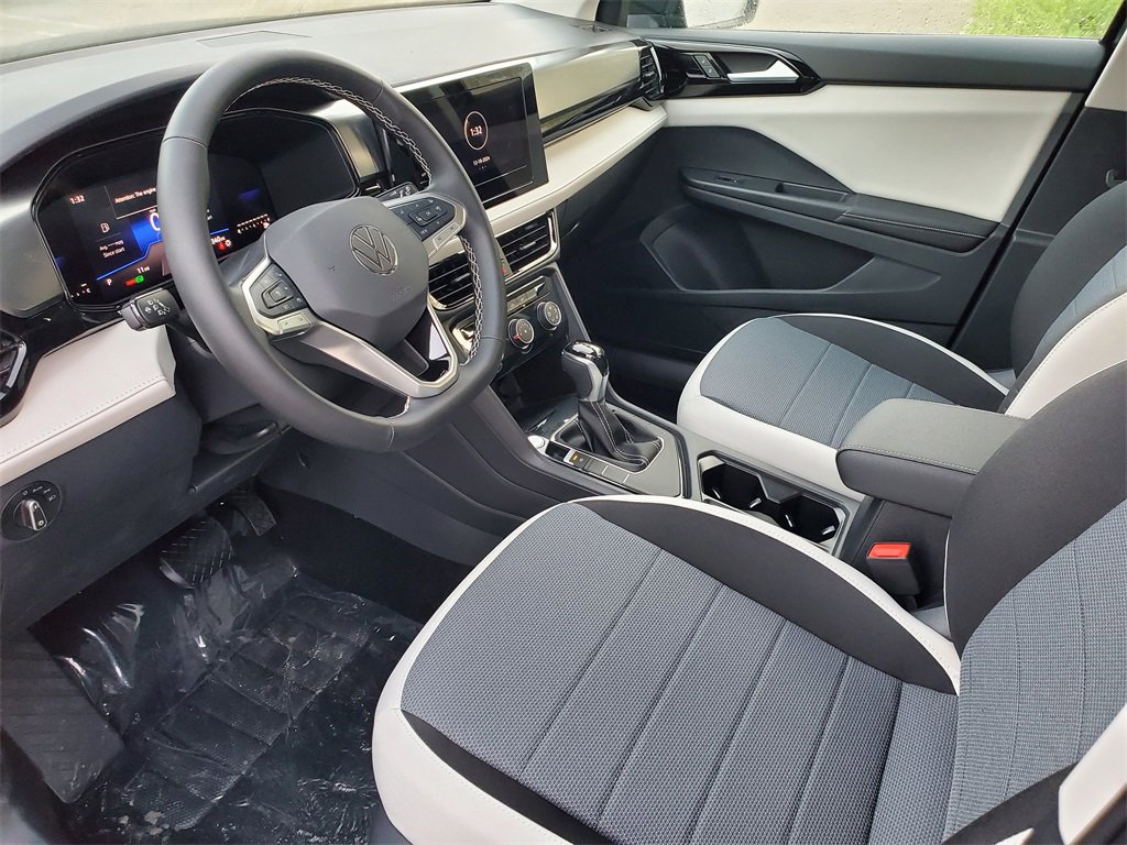 New 2026 Volkswagen Taos S image 7