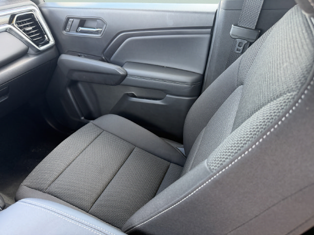 Used 2024 GMC Canyon Elevation w/ Convenience Package RWD image 18