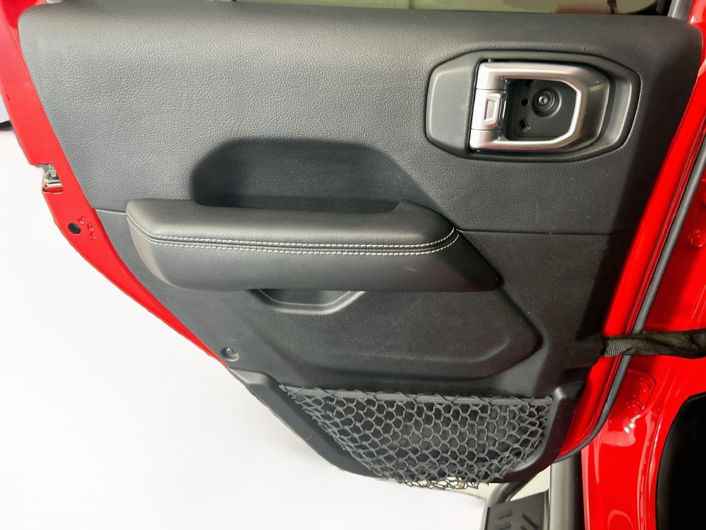 Used 2018 Jeep Wrangler Unlimited Rubicon AWD/4WD image 24