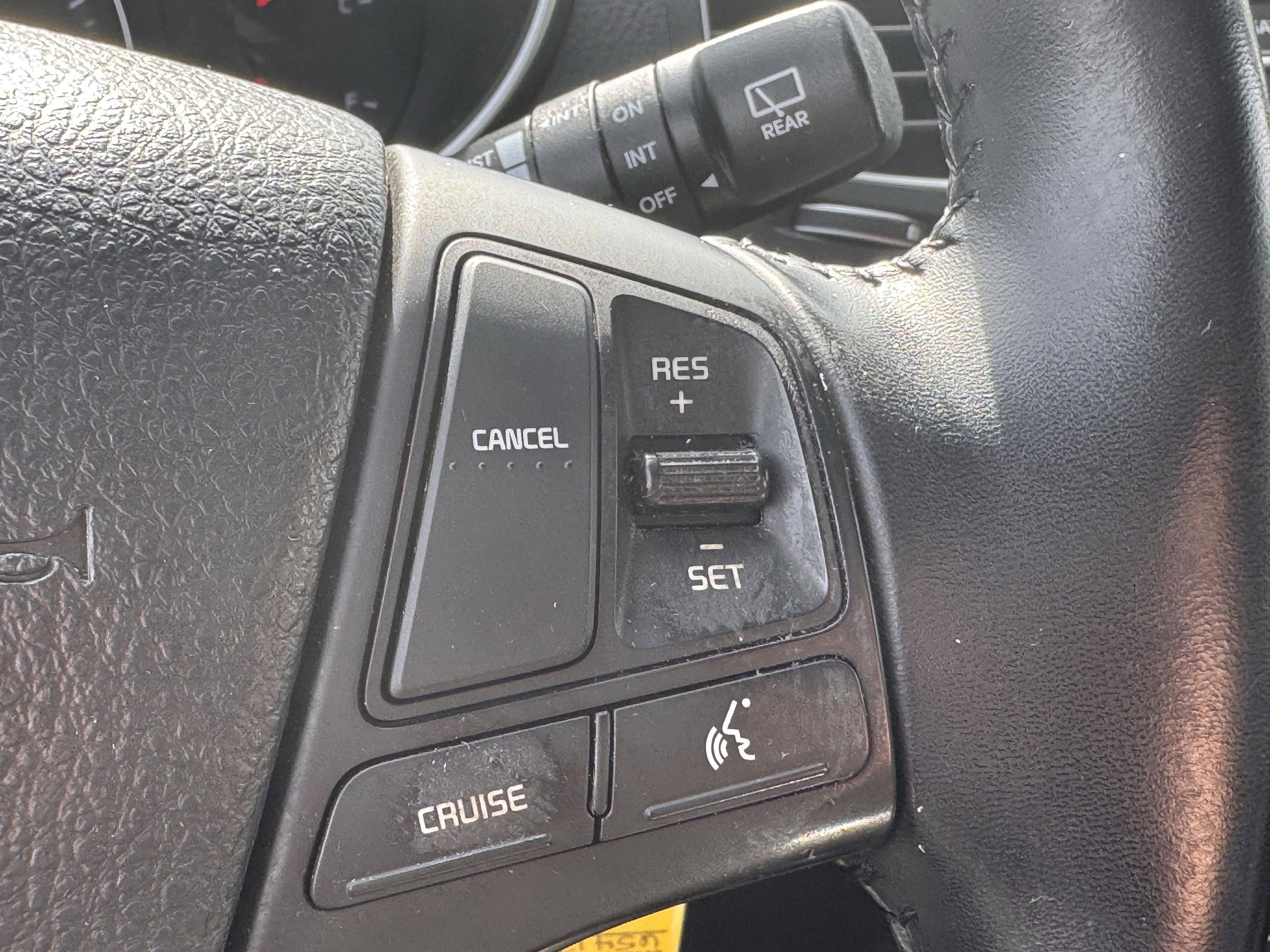 Used 2015 Kia Sorento LX FWD image 12