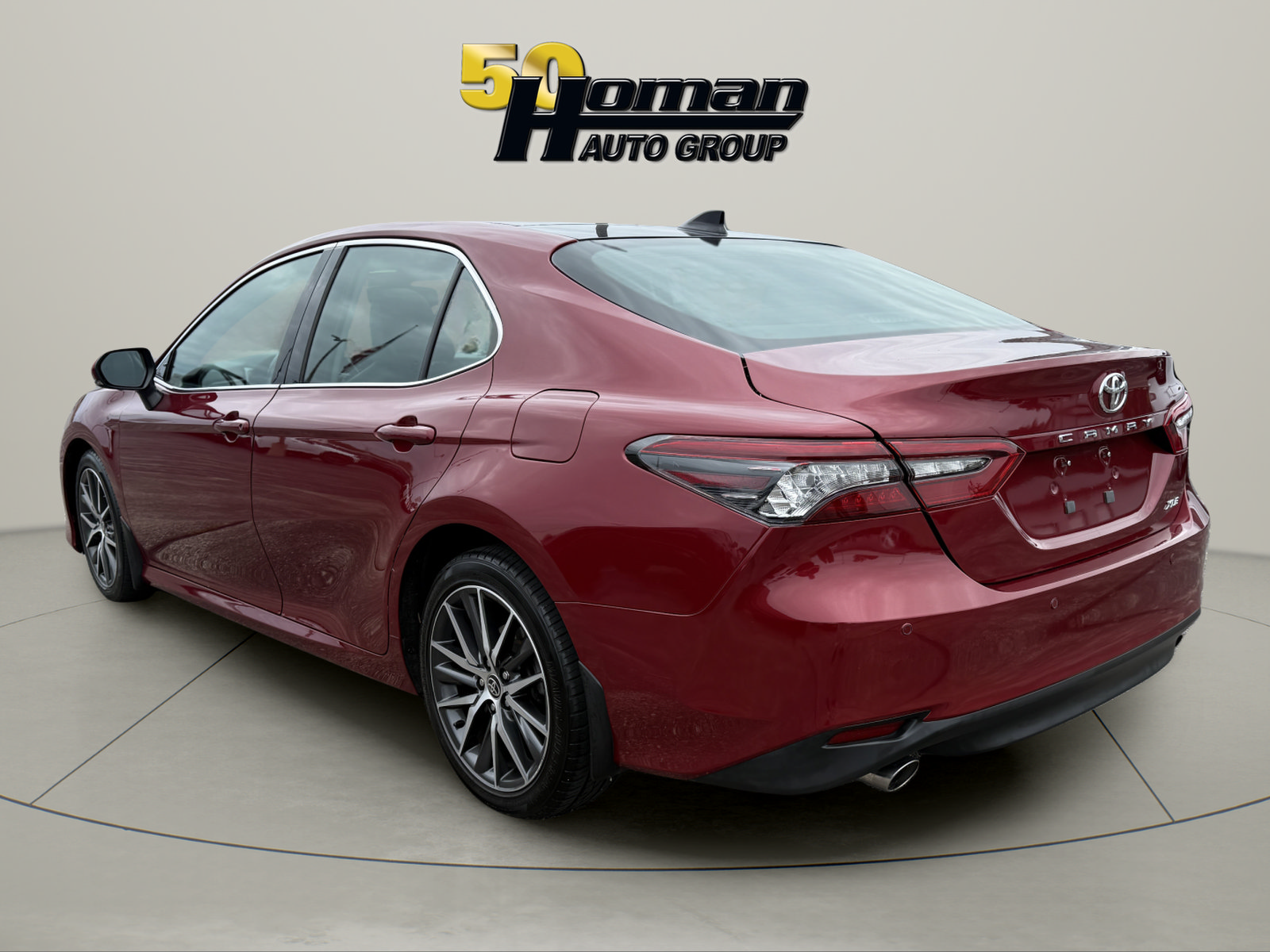 Used 2021 Toyota Camry XLE w/ Navigation Package FWD image 3