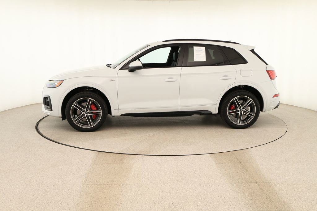 Certified 2025 Audi Q5 e Premium Plus w/ Premium Plus Package image 2
