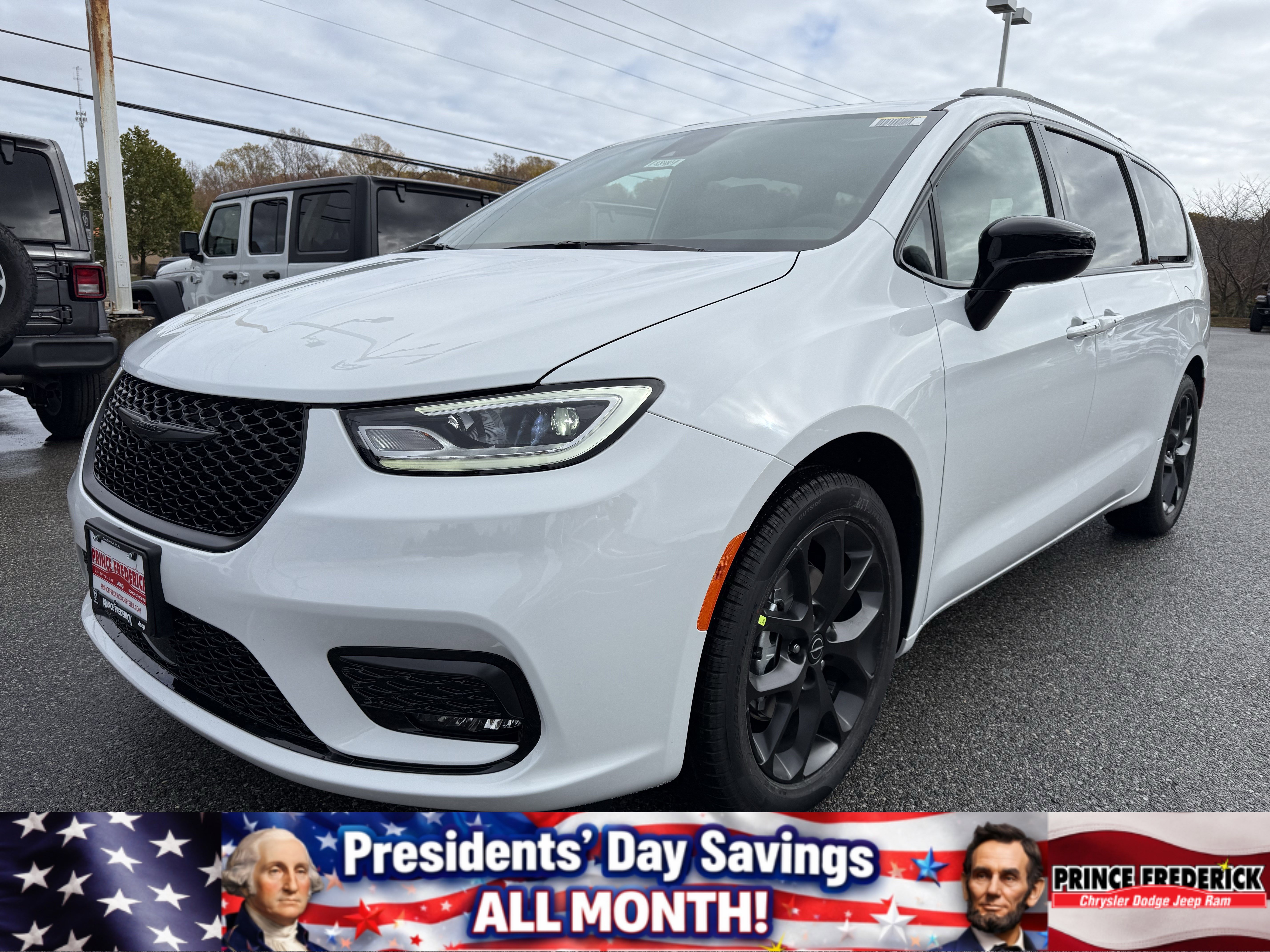 New 2026 Chrysler Pacifica Select image 7