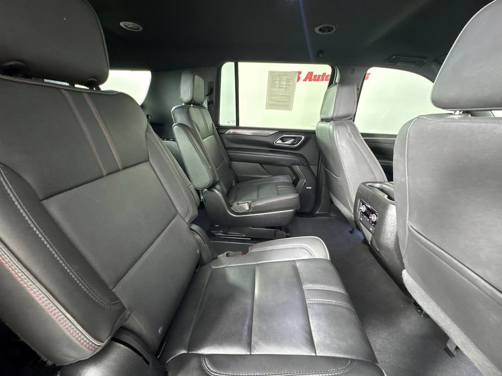 Used 2023 Chevrolet Suburban RST w/ Luxury Package RWD image 48