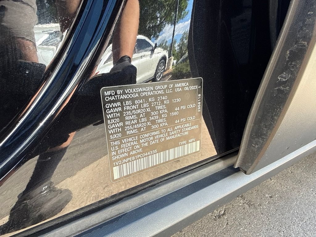Certified 2023 Volkswagen ID.4 Pro S Plus AWD/4WD image 31