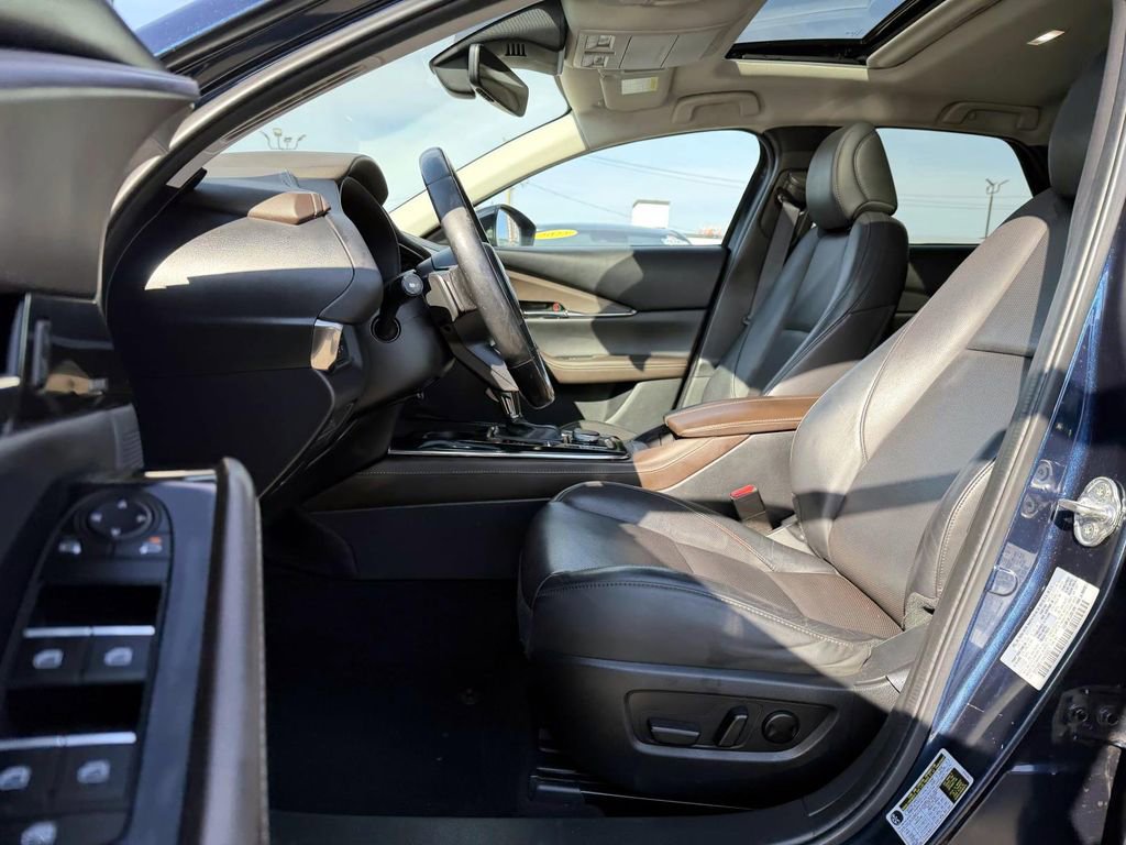 Used 2022 MAZDA CX-30 2.5 Turbo w/ Premium Plus Pkg image 9