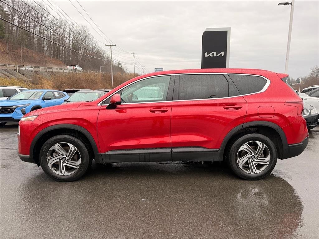 Used 2022 Hyundai Santa Fe SE image 3