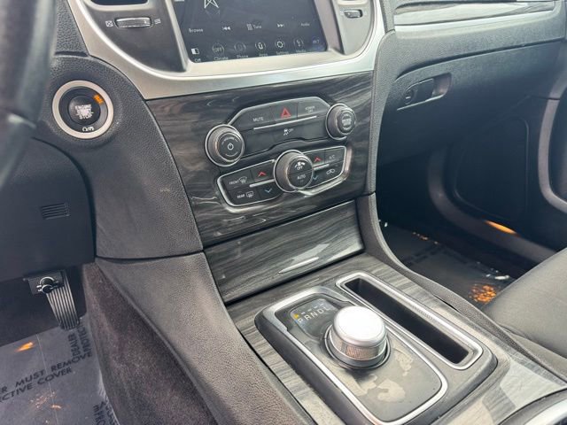 Used 2018 Chrysler 300 Touring w/ Sport Appearance Package image 14