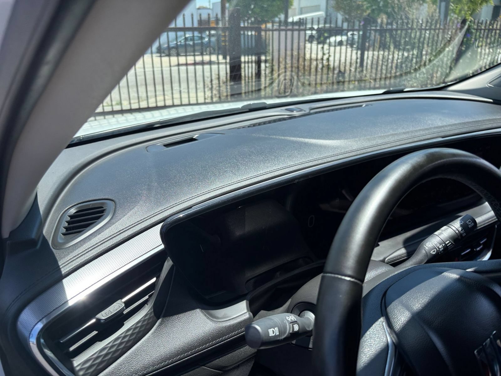 Used 2025 Buick Encore GX Preferred FWD image 35
