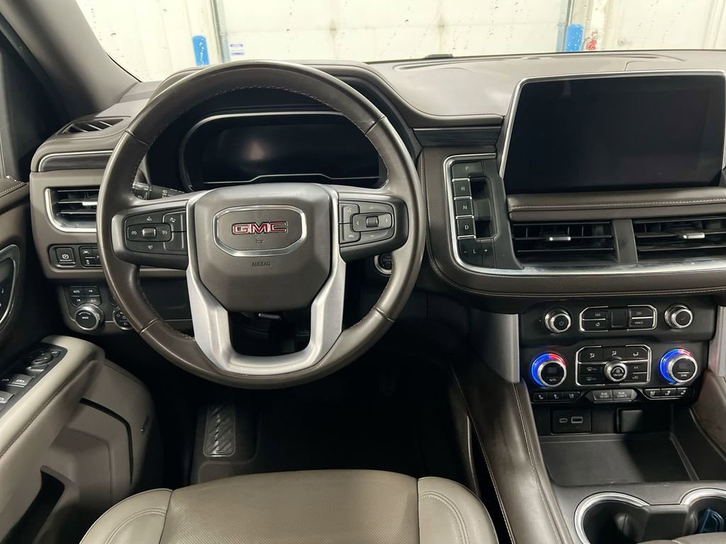 Used 2023 GMC Yukon SLT image 11